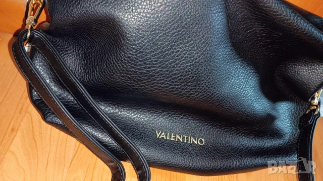 Valentino оригинал, снимка 2 - Чанти - 52901321