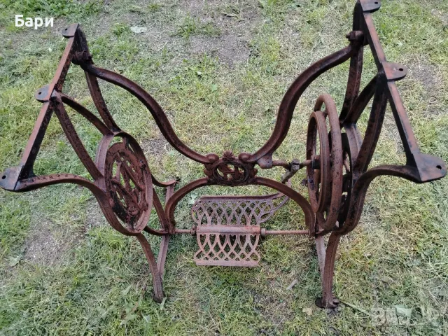 Красиви крака на стара шевна машина NS/BRUDER-KEPICH, снимка 2 - Колекции - 50370250