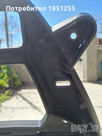 Стойка заден куфар GP Kompozit за Yamaha XMAX 250 / XMAX 400 2014-2017, снимка 3 - Части - 54121687