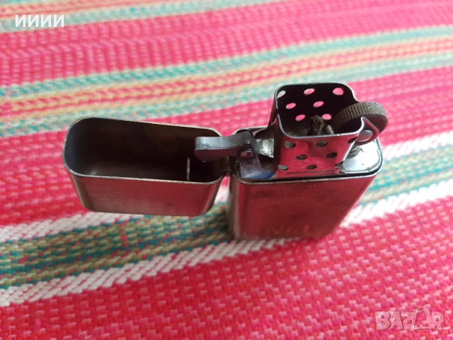 Военна запалка тип Зипо, снимка 3 - Антикварни и старинни предмети - 52790286