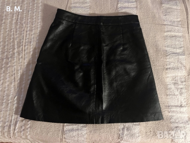 Кожена пола XS, снимка 2 - Поли - 52305896