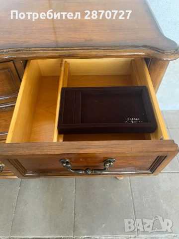 Скрин от масив златен дъб DREXEL HERITAGE, снимка 8 - Скринове - 54263377