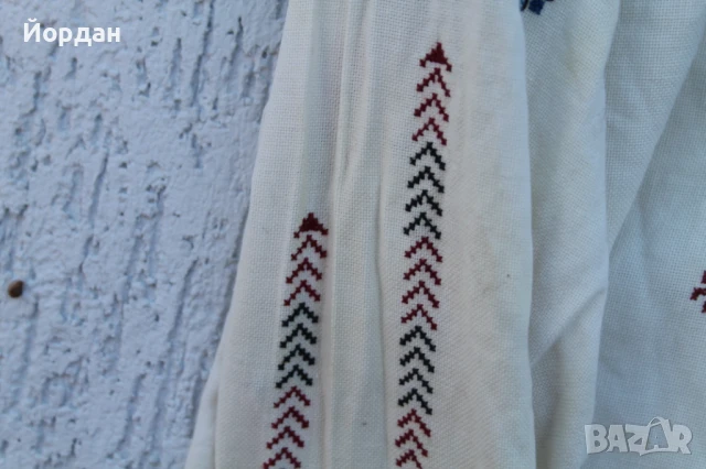 Детска риза от народна носия с бродерия, снимка 11 - Антикварни и старинни предмети - 50523966