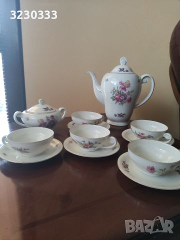 Порцеланов сервиз за чай, стар, снимка 1 - Колекции - 46016865