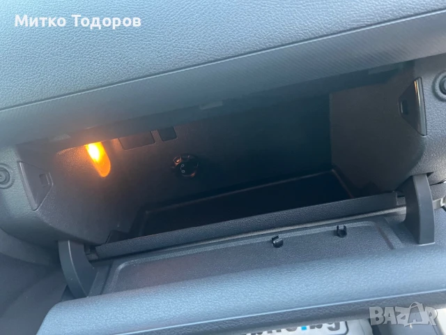 1.6TDI 102 Климатик, снимка 12 - Автомобили и джипове - 50910875