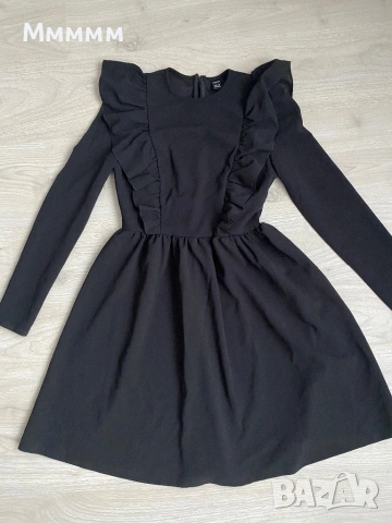 Рокля XS, снимка 2 - Рокли - 53398590