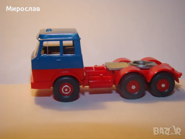 WIKING H0 1/87 HANOMAG HENSCHEL МОДЕЛ КАМИОН КОЛИЧКА ТИР, снимка 1 - Колекции - 48383038