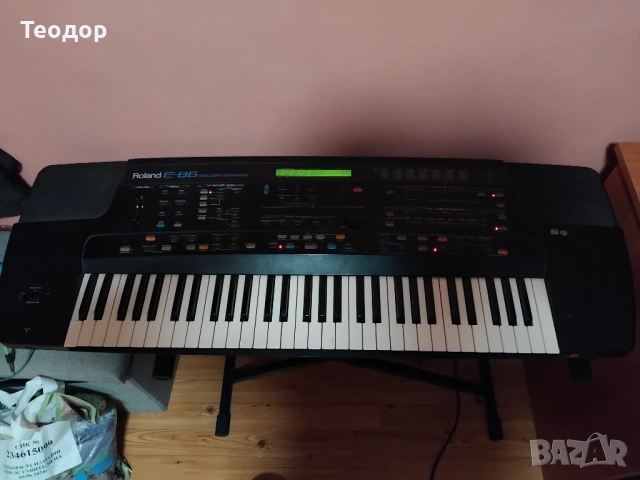Roland e-86 , снимка 3 - Синтезатори - 52593722