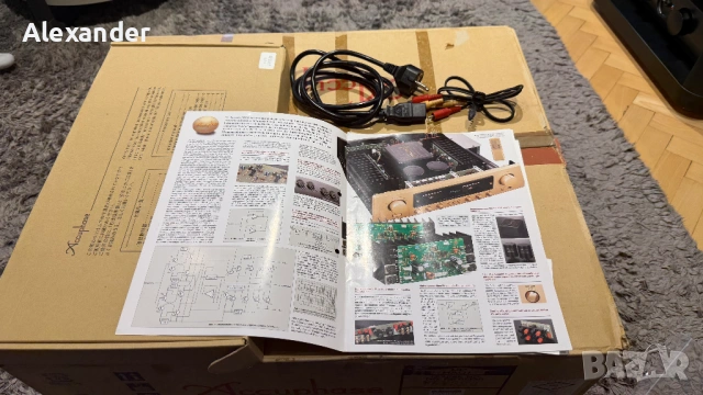 Интегриран усилвател Accuphase E-213 + Phono, снимка 10 - Ресийвъри, усилватели, смесителни пултове - 53702048