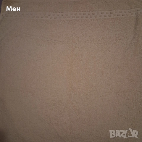 Тъмно синя и бяла Българско производство. Една Бежова и една Синьо-бяла на Капа, Kappa, снимка 4 - Хавлиени кърпи - 50170370