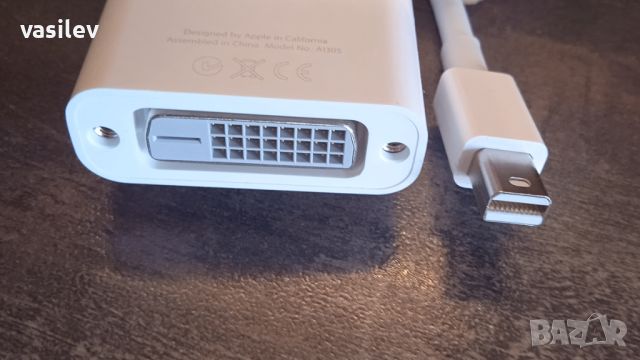 Apple Mini DisplayPort към DVI адаптер A1305. Mini DP to DVI, снимка 1 - Кабели и адаптери - 46189482