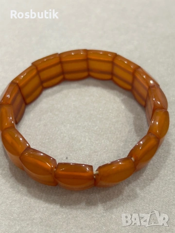 Съветска старинна гривна от кехлибар , снимка 2 - Гривни - 53355926