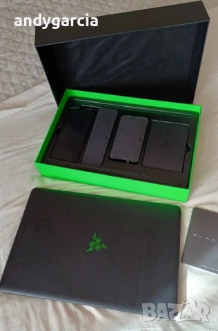 Razer Blade Pro 17.3 4K IGZO Touch/Intel Core i7-7820HK/NVidia GTX 1080 8GB/32GB RAM/1TB SSD NVMe, снимка 4 - Лаптопи за игри - 53299449