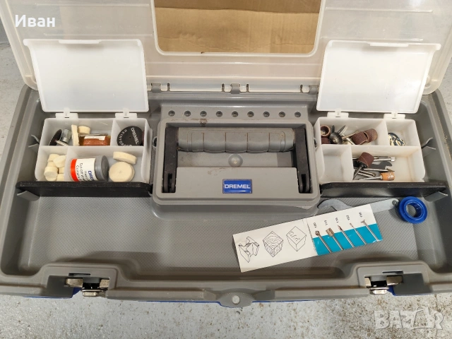 Комплект на мултишлайф DREMEL 300 с куфар и аксесоари, снимка 3 - Куфари с инструменти - 53750040