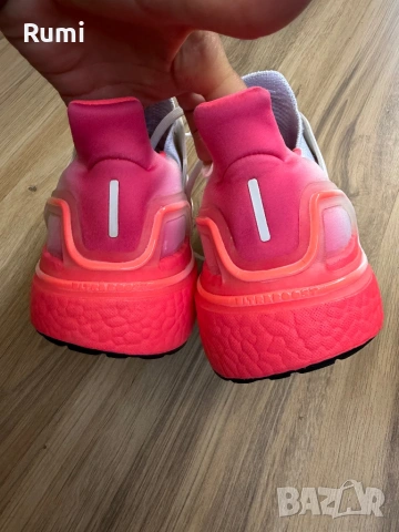 Оригинални Маратонки ADIDAS ULTRABOOST 20 ! 43 н, снимка 5 - Маратонки - 50822625