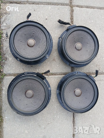 Оригинални говорители за Фолксваген Голф 4 и Бора,Пасат В5 и В5.5,Поло 9N 1J0 035 411D