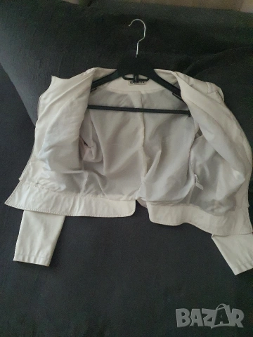 бяло кожено дамско яке, снимка 3 - Якета - 53859946