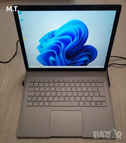 Microsoft Surface Book - Core i7 6600U - 8GB - 256GB Windows 11 Лаптоп, снимка 1 - Лаптопи за работа - 47882184