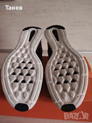 Nike zoom strike, снимка 13 - Маратонки - 51471418