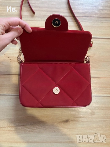 Нова малка дамска чанта, снимка 3 - Чанти - 52163906