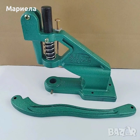 Машина за пробиване на отвори в комплект с матрици и капси, снимка 2 - Други инструменти - 53536096