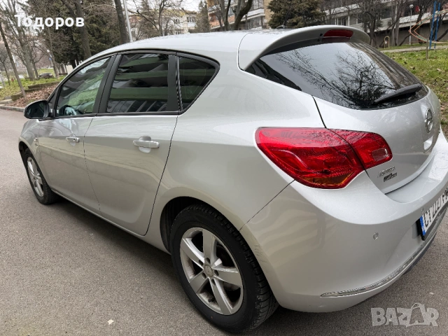 Opel Astra 1,7 CDTI, 120 k.c , снимка 2 - Автомобили и джипове - 53668813