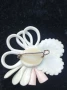Българска порцеланова брошка "Бонония,,, снимка 2