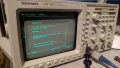 Tektronix TDS 420A - 4 канален 200MHz осцилоскоп., снимка 1