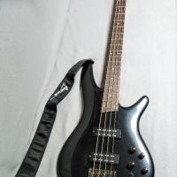 Продавам бас китара 
IBANEZ SR 300E IPT
, снимка 2 - Китари - 45366320