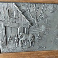 Метална релефна плоча в дървена рамка, снимка 3 - Антикварни и старинни предмети - 45095578