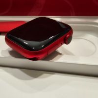 Apple Watch Series 8 45mm Red, снимка 2 - Смарт гривни - 45693842