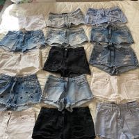 Къси дънкови панталонки, снимка 1 - Къси панталони и бермуди - 45582614