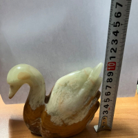 фигура лебед естествен камък ахат , снимка 1 - Ръчно изработени сувенири - 44943505