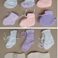 Плетени бебешки шапки, ръкавички, терлички, снимка 1 - Бебешки чорапи - 45222713