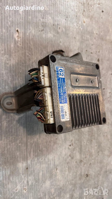 Компютър за двигател / ECU / Моторен компютър за Toyota Yaris - 89530-52162 / 324811-11662, снимка 1