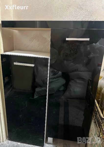 Двойка шкафове гланц , снимка 1