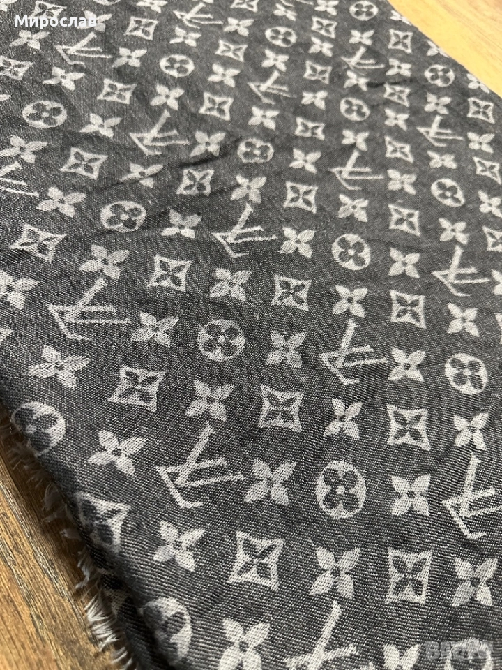Шал Louis Vuitton, снимка 1