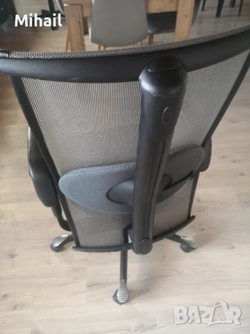 Офис стол HAG H09 9220 , снимка 6 - Столове - 51145748