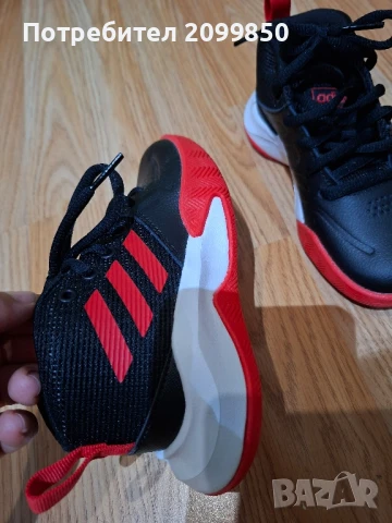Оригинални маратонки Adidas номер 28, снимка 3 - Детски маратонки - 50662826