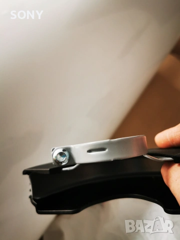 Предпазител Bosch за ъглошлайф125 + кожух , снимка 6 - Други инструменти - 53674075