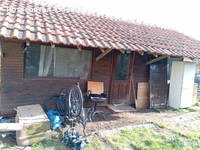 Продавам фургон /  лице  с вагона шарка с покрив от керемиди. Размери 7 на 2.6, снимка 2 - Ремаркета - 53111582