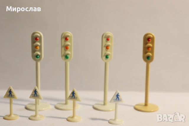 PREISER??? H0 1/87 АКСЕСОАРИ СВЕТОФАР ЗНАЦИ КАМИОН МОДЕЛ, снимка 2 - Колекции - 53201613