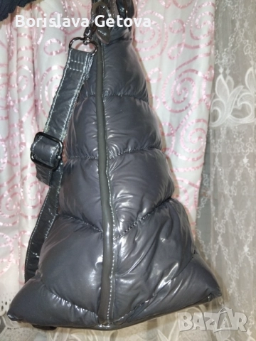 Оргинална чанта moncler, снимка 5 - Раници - 52887420