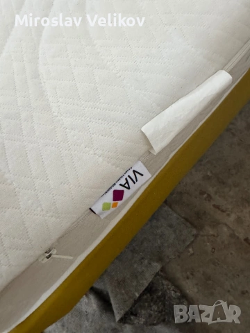 Спалня 180/200 с матрак и топ матрак в перфектно състояние без забележки  , снимка 7 - Спални и легла - 54145173