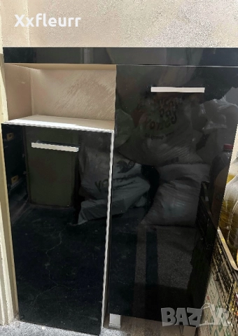 Двойка шкафове гланц 