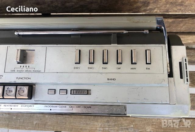 Радиокасетофон JVC RC M70, снимка 12 - Радиокасетофони, транзистори - 53446394