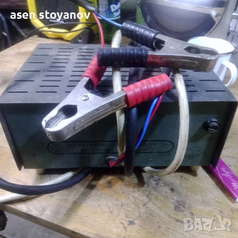 зарядно за акумулатор 12 волта
