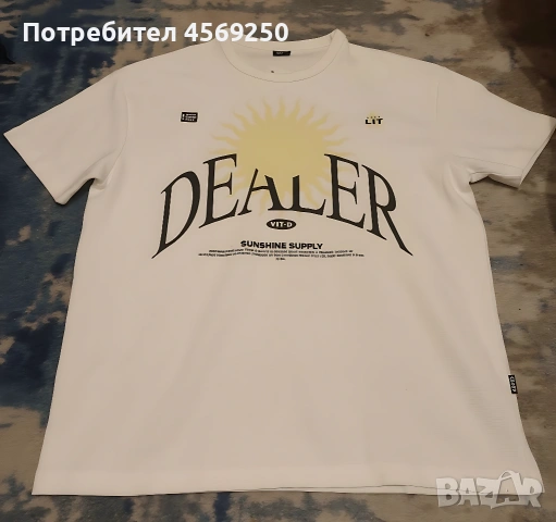 Бяла дизайнерска тениска – стилна и модерна. Размер Л. Чисто нова с етикета.