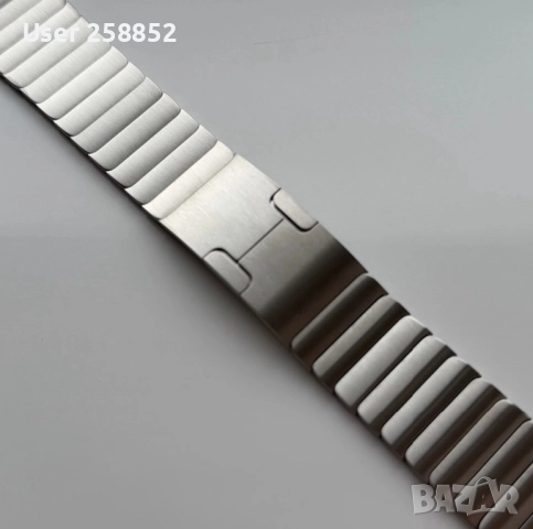 Оригинална Apple Watch сребърна каишка от неръждаема стомана със закопчаване на пеперуда - Оригинал, снимка 9 - Каишки за часовници - 52841895