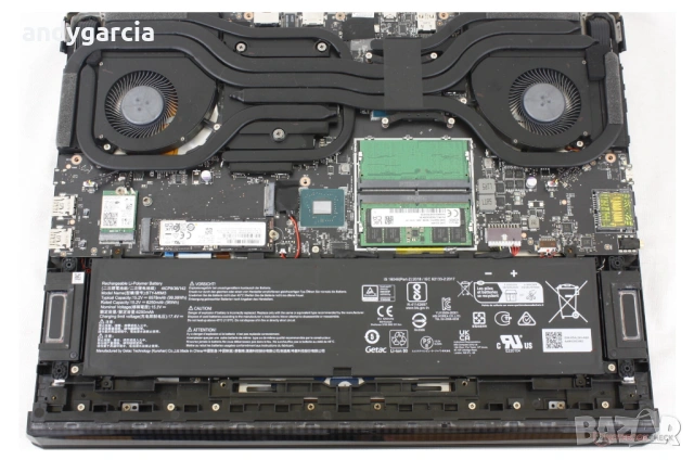 NVIDIA RTX 4070 8GB/Intel Core i7-13700HX/16GB RAM/1TB SSD NVMe/17.3 QHD IPS 240hz/MSI Raider GE78, снимка 9 - Лаптопи за игри - 54237220